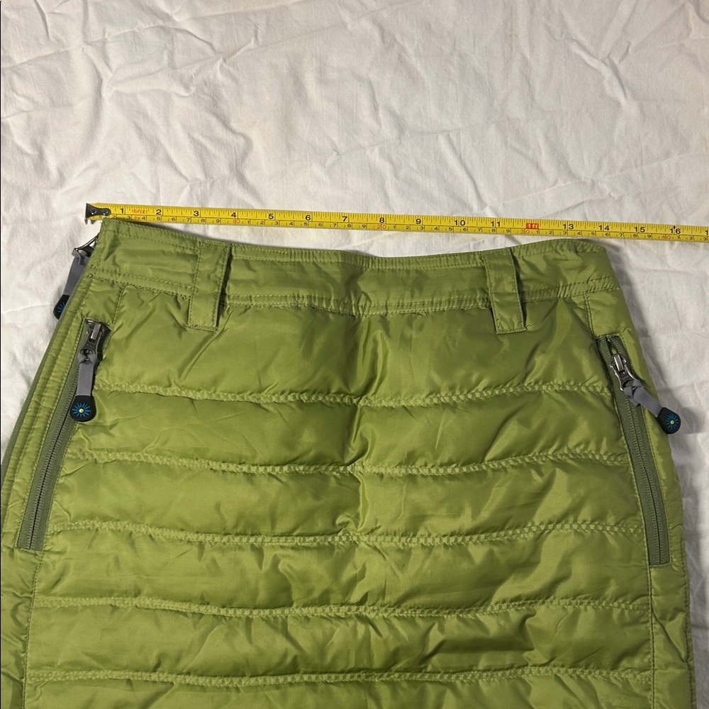 Women’s XS Skhoop of Scandinavia Duck down filled green snow skirt - Picture 12 of 12